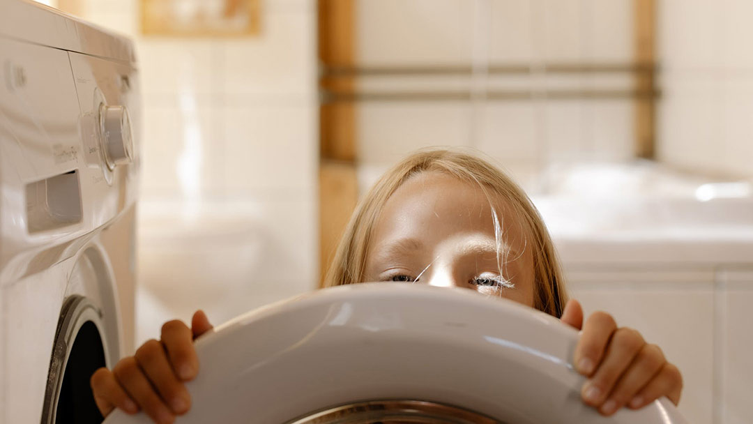 5 причин, почему стиральная машина при отжиме сильно шумит